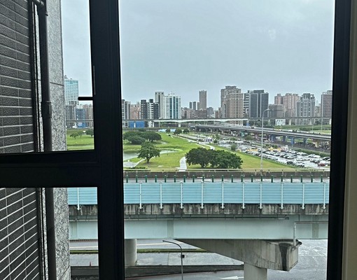 Bright&ComfortableHome - Image 6