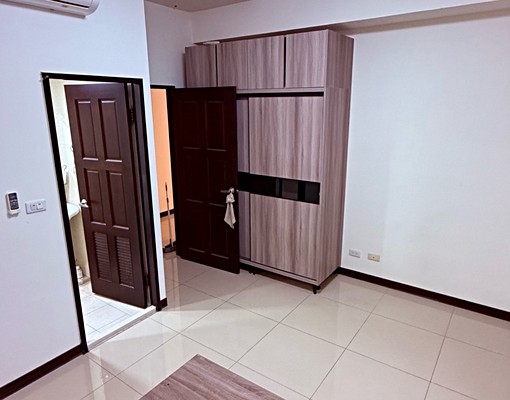 近水湳市場三房平車-空屋 - Image 9