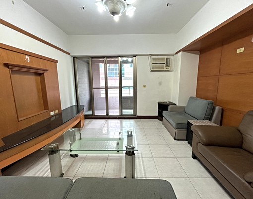 可寵!前鎮高樓層景觀3房家具齊全可租補 - Image 1