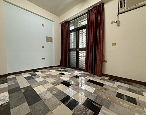 可租補⭐免服務費⭐新化靜謐透天四房⭐五泰小勳 - Image 8