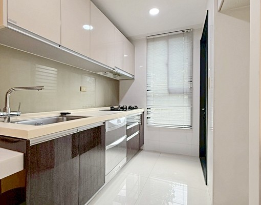 北屯十期中國醫BOT旁九月采掬2房車可租補 - Image 9