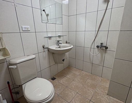 向上市場勤美全配套房可租補多間可選 - Image 3