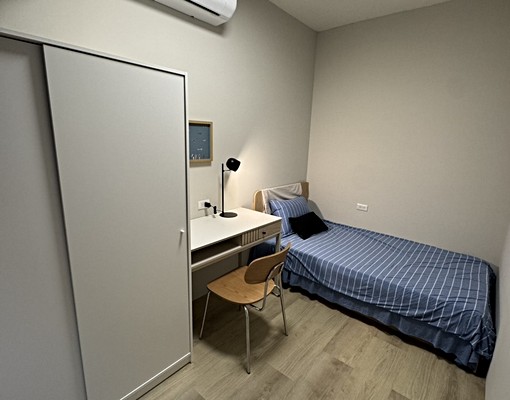 板橋站💛全新首租💛4雅1套💛全新家電家具💛代收垃含網 - Image 15