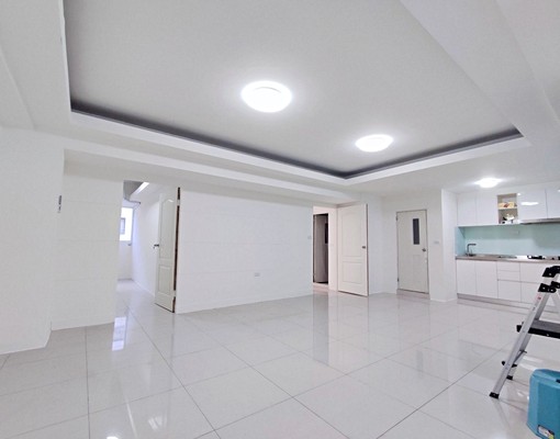 ~Eli精選*居仁國中*台中車站旁電梯2房溫馨小資空間~ - Image 2