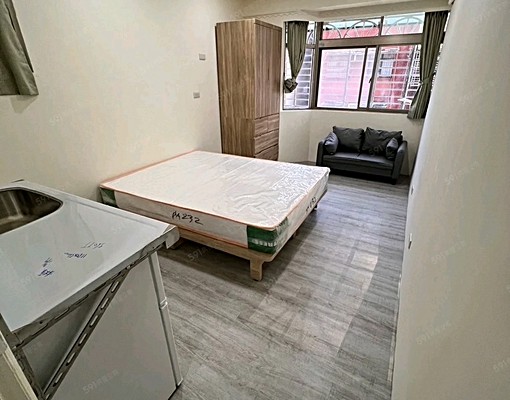 近蘆洲站可租補可談寵物小資族溫馨電梯獨立採光雙人套房大空間 - Image 1