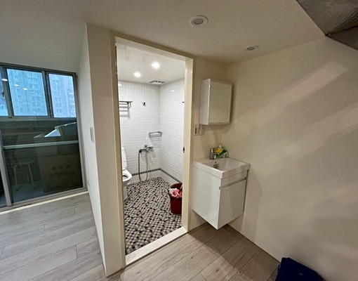 中山⚡️4.2/電梯管理包裹垃圾收/獨洗曬/獨立門戶/傢俱齊 - Image 4