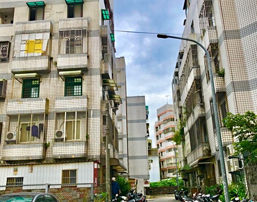 中山醫大旁三房有車位華廈可申請租屋補助 - Image 2