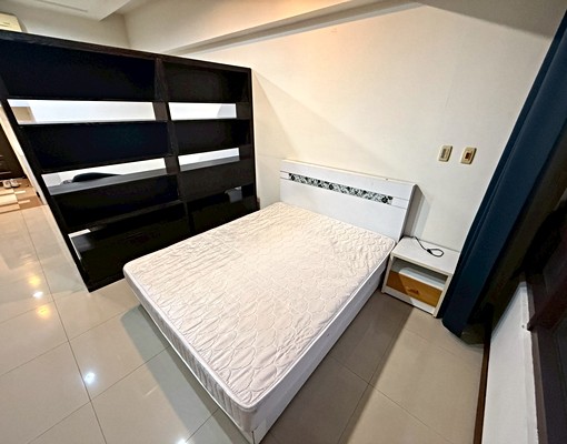 景安✨可租補入籍✨可寵✨台水電✨洗脫烘✨乾濕分離垃圾包裹代收 - Image 8