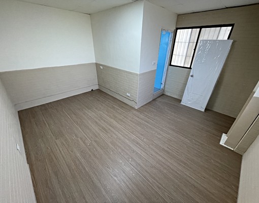 整棟透天五層樓♡五房兩廳三衛♡可外籍員工宿舍♡可營登♡可寵♡ - Image 1