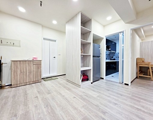 太原綠園道💖三房含管可租補💖家具全配 - Image 1