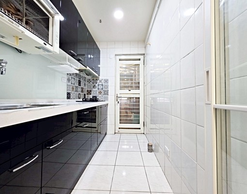 太原綠園道💖三房含管可租補💖家具全配 - Image 9