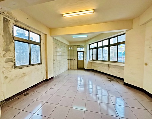 🌳【花蓮市中華路黃金地段|醒目(雙)店面出租】✨人潮車潮不 - 591租屋網 - Image 13