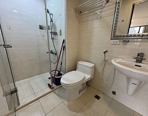 ~可租補~旭光國小旁大三房附家具家電平面車位含管理費 - Image 9