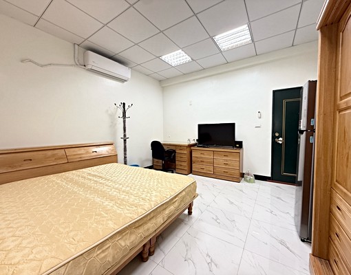 可雙租補近小北新光商圈原木大套房 - Image 2