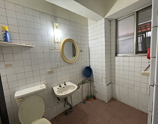 信義國小公寓二樓-開放空間適合工作室 - Image 4