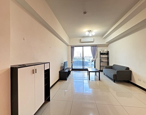 國強一街近中路戶政縣府龍安商圈大2房傢俱齊全(含管理費) - Image 2