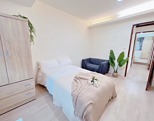 全新完工、採光好、租補後僅需7120,首月再半價。 - Image 2