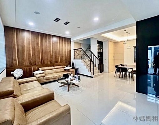 ☺️北區高級透天4房雙車庫~可營登.租補 - Image 1