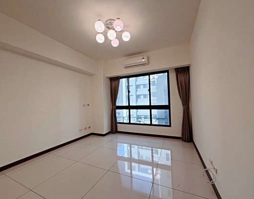 青埔高鐵A17捷運精美超大坪數3+1房+車位簡配 - Image 8