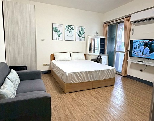 可社宅租補~溫馨典雅紓壓套房~大陽台衛浴開窗 - Image 2