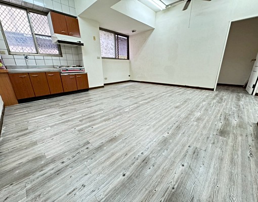 可租補❤️水湳商圈大三房休旅車位超大側院 - Image 3