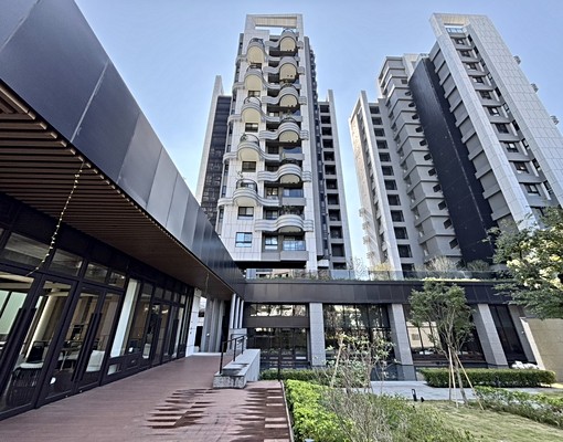 可租補👑精美裝潢👑高樓採光亮房👑有車位 - Image 2