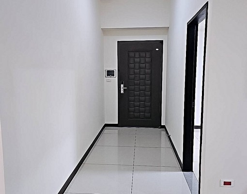 出租~過嶺大清劍橋4房車 - Image 6