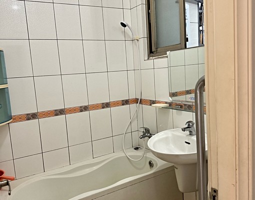 整層住家板橋縣民大道三段中檔裝潢｜全新粉刷｜屋主自租三房二廳 - Image 6