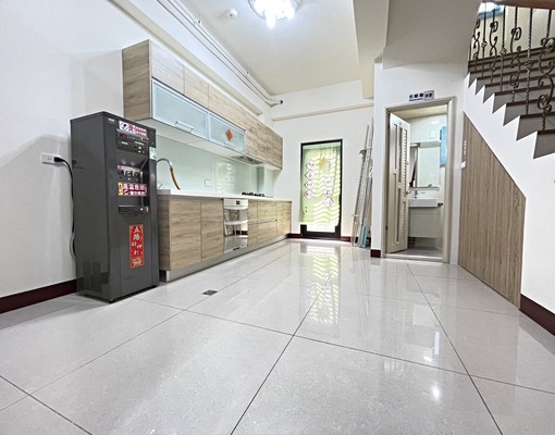 優質好屋🔥西大磐石🔥庭院雙車庫美透天🏠 - Image 2