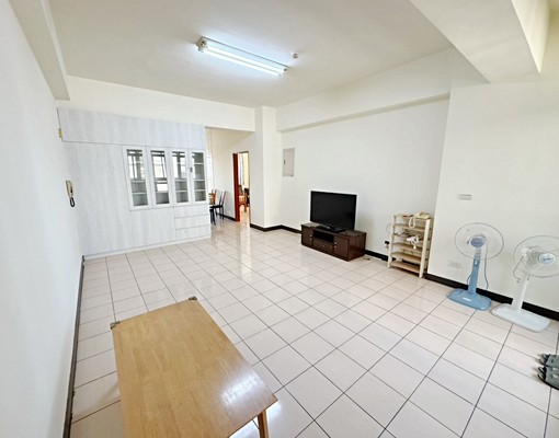 可租補⭐️中興大學超大3房附車位+附機車位 - Image 2