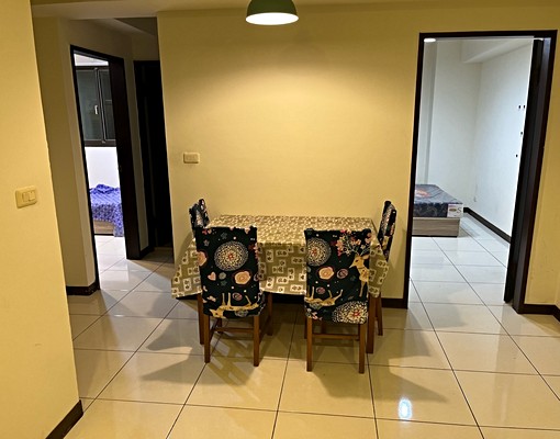 寶山大業商圈,三房雙衛坡平車,屋主自租 - Image 2