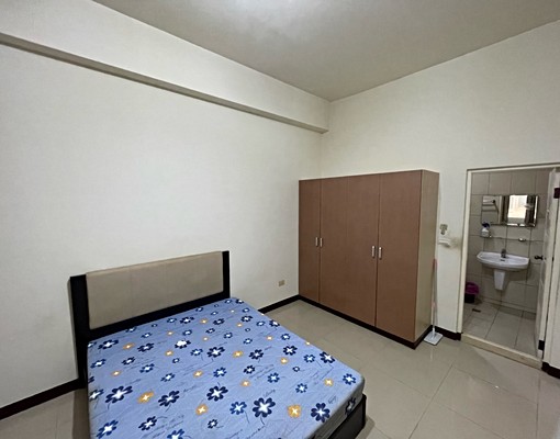 延平路,建國路交叉路口,市場,便利商店,全 - Image 4