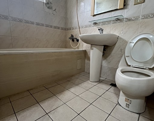 小洪精選-超便宜四房💜可租捕💜家俱電全配💜近大慶車站 - Image 15