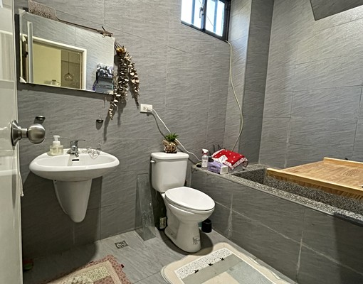 獨棟別墅,3分鐘上74號,洲際棒球場旁巷內,鬧中取靜 - Image 4