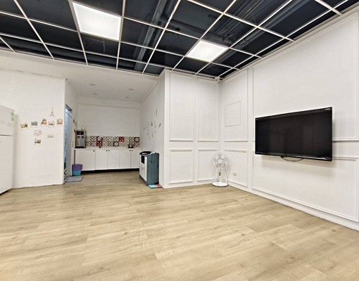 二樓住家也可工作室,大空間,獨立進出,稀有釋出 - Image 1