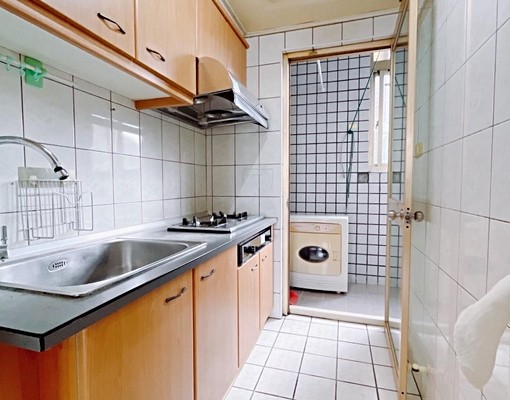 超美三房平車🔥可租補⛪系統櫃家具電🔥可另租一個機下車位 - Image 5