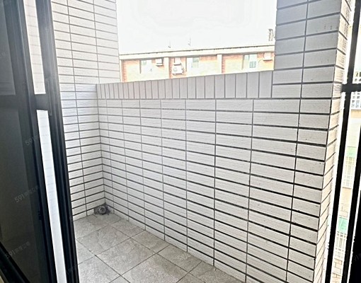 湖口西區全新!大套房!獨立陽台!買房租房找佳欣 - Image 3