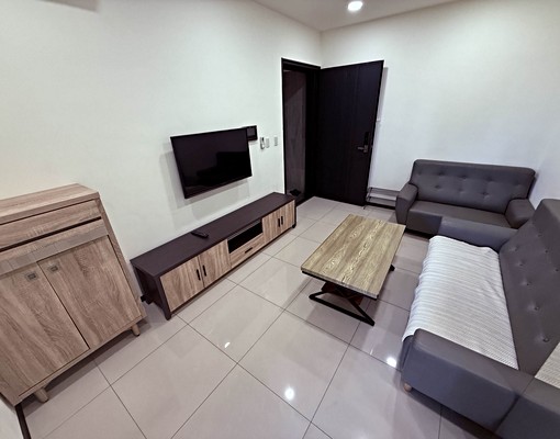 捷運青埔站旁精緻兩房/含管理費和車位/一卡皮箱入住 - Image 3