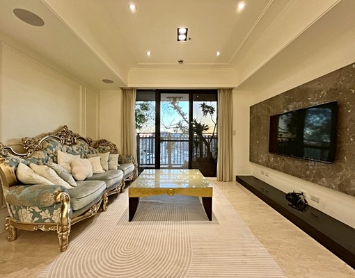 君悅文心♡可雙租補♡雙車位♡大理石精裝修♡傢俱電全配♡環境優 - Image 1