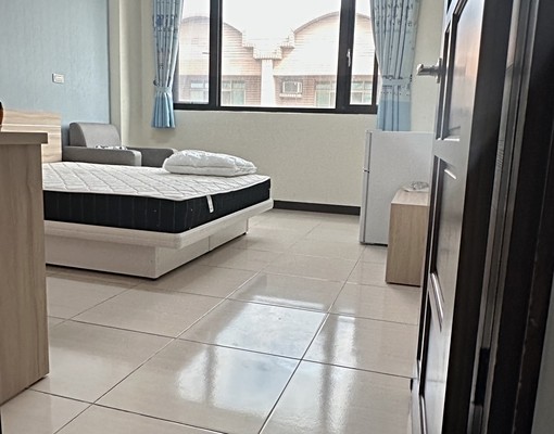 預算友好|中正路|坐西朝東|安靜宜居 - Image 1