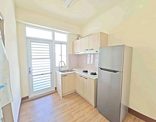 新崛江,2房1廳1衛,可開伙,有流理台,有大陽台 - Image 8