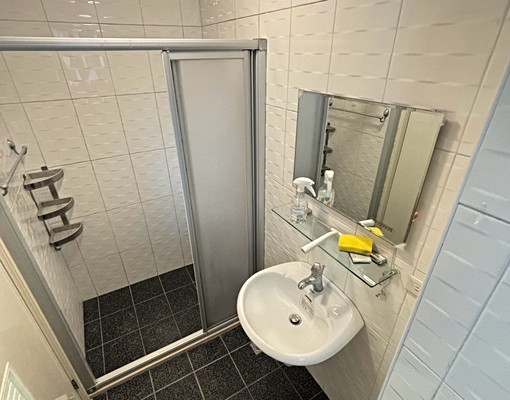 秒殺!輕屋齡奢華電梯大套房!本棟最便宜!搶租! - Image 7