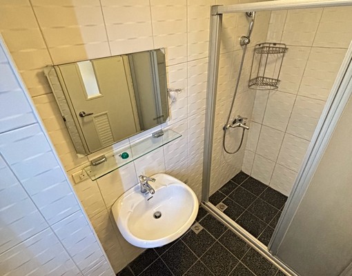 秒殺!輕屋齡奢華電梯大套房!本棟最便宜!搶租! - Image 14