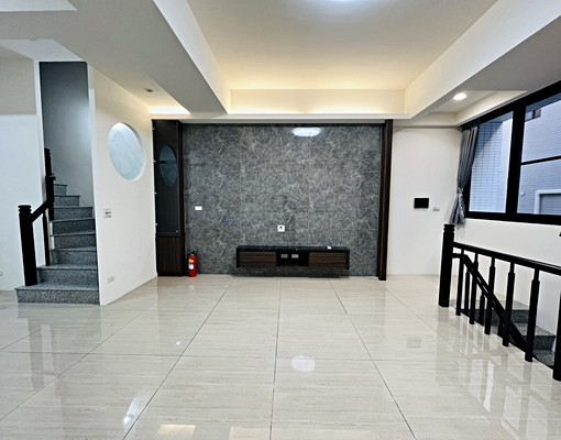 🔥太平新光重劃區|黃金地段・高質感四房透天出租🔥 - Image 3