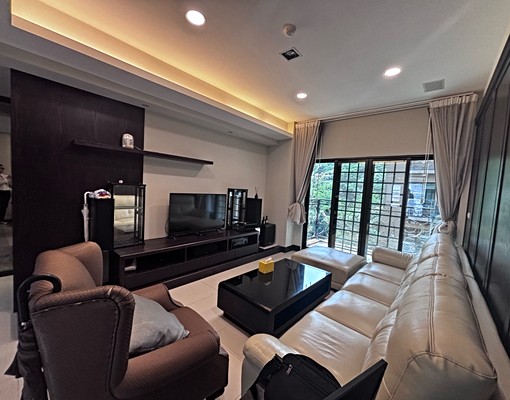 租泉世界精美裝潢3房車 - Image 17