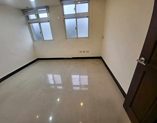 漂亮鄰重慶國中3+1房 - Image 5