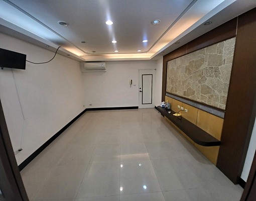 漂亮鄰重慶國中3+1房 - Image 2