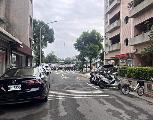 🕹️中山區✅租補報稅|正兩房百萬裝潢|有陽台獨洗 - Image 8