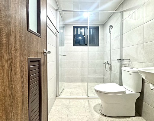 全新✨沙鹿5房4衛浴透天✅租補✅貓咪✨沙鹿市區✨沙鹿火車站✨ - Image 11