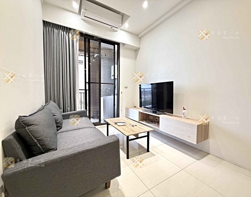 東區超俗2房|傢俱全配|附平面車位|次頂樓 - Image 1